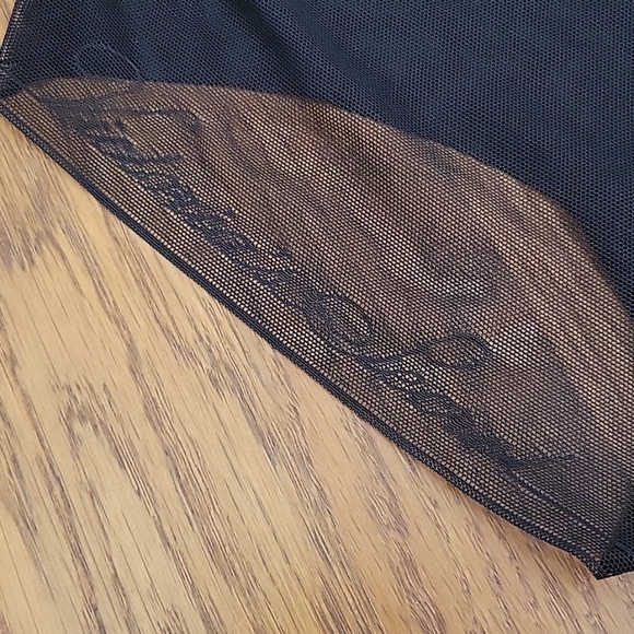 NWT Victoria's Secret Hiphugger Panties Size Small - Picture 3 of 5